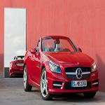 Mercedes Benz เคาะราคาขาย SLK 350 ใหม่ ลงตัวที่ 18 ล้าน Mercedes Benz เคาะราคาขาย SLK 350 ใหม่ ลงตัวที่ 18 ล้าน