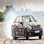 Mercedes Benz ทุบสถิติ Drift ยาวที่สุดในโลก Mercedes Benz ทุบสถิติ Drift ยาวที่สุดในโลก